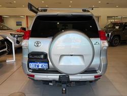 2012 TOYOTA LANDCRUISER