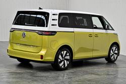 2025 Volkswagen ID. Buzz Pro BEV560