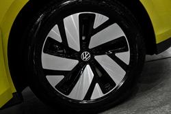 2025 Volkswagen ID. Buzz Pro BEV560