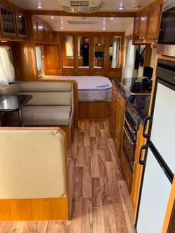 2010 Traveller Penthouse