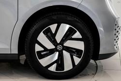 2025 Volkswagen ID. Buzz Pro BEV560