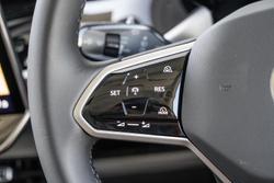 2025 Volkswagen ID. Buzz Pro BEV560