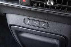 2025 Volkswagen ID. Buzz Pro BEV560