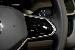 2025 Volkswagen ID. Buzz Pro BEV560