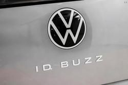 2025 Volkswagen ID. Buzz Pro BEV560