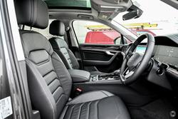 2025 Volkswagen Touareg 170TDI