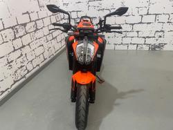 2023 KTM 890 Duke GP Duke Orange