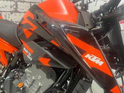 2023 KTM 890 Duke GP Duke Orange