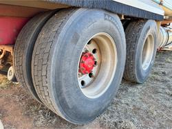 2010 Kenworth
T402 Truck & Dog Trailer Package