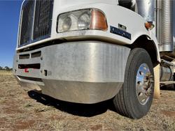 2010 Kenworth
T402 Truck & Dog Trailer Package