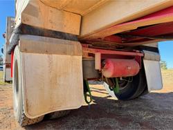 2010 Kenworth
T402 Truck & Dog Trailer Package
