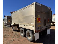 2010 Kenworth
T402 Truck & Dog Trailer Package