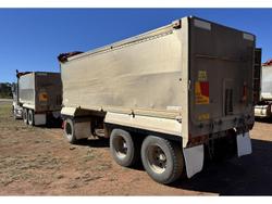 2010 Kenworth
T402 Truck & Dog Trailer Package