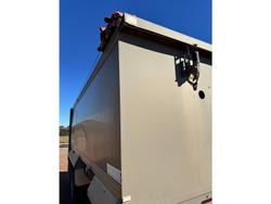2010 Kenworth
T402 Truck & Dog Trailer Package