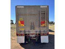2010 Kenworth
T402 Truck & Dog Trailer Package