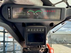 John Deere 317G Skid Steer