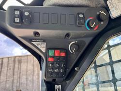 John Deere 317G Skid Steer