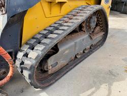 John Deere 317G Skid Steer