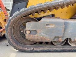 John Deere 317G Skid Steer