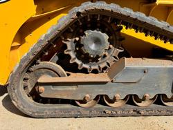 John Deere 317G Skid Steer