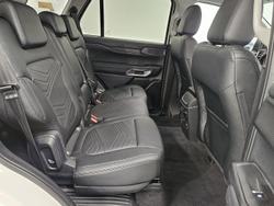 2024 Ford
                Everest Trend