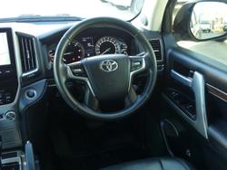 2018 Toyota Landcruiser