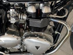 2005 Triumph Thruxton 900 Thruxton Black