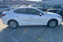 2015 Mazda
3 SP25
