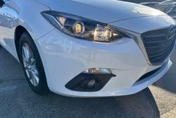 2015 Mazda
3 SP25