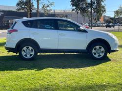 2017 Toyota RAV4 GX ZSA42R Glacier White
