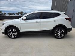2019 Nissan
                QASHQAI ST-L