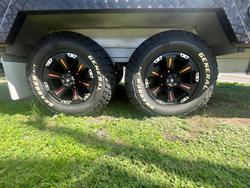 2023 JB Caravans Dirt Road Xtreme 19'6 Front Door