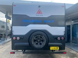 2021 New Age Caravans Manta Ray Adventurer Mr20bcs 20' Bunk