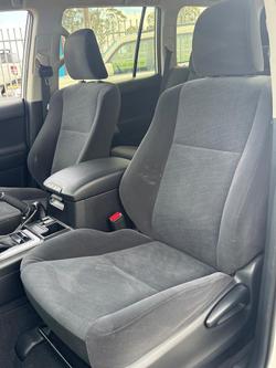 2020 Toyota
Landcruiser Prado GX