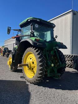 2023 John Deere 7R 230 Green