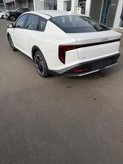 2025 Kia K4 Sport+