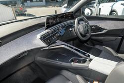 2025 Peugeot 3008 Allure Hybrid P64 MY25 Okenite White