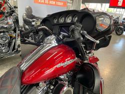 2018 Harley-Davidson Street Glide 107 (FLHX) Touring Red