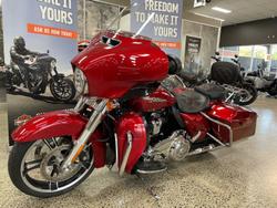 2018 Harley-Davidson Street Glide 107 (FLHX) Touring Red