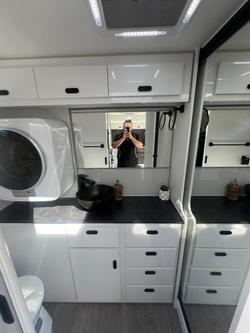 2025 JB Caravans Gator X 17'10 Rd L Lounge