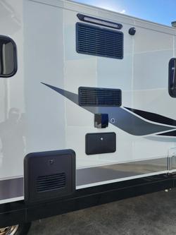 0 Paradise MotorHomes LIBERATION PLATINUM (PRICE REDUCED FOR IMMEDIATE DELIVERY)