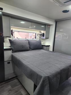 0 Paradise MotorHomes LIBERATION PLATINUM (PRICE REDUCED FOR IMMEDIATE DELIVERY)