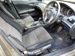 2008 Honda Accord VTi 8th Gen Gold