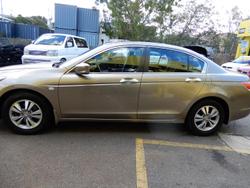 2008 Honda Accord VTi 8th Gen Gold