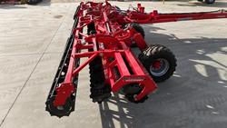 2023 Tatu Speed Disc 72 Plate 9m with Cage Roller USED RED