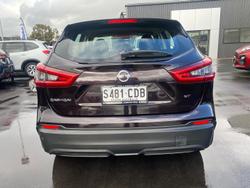 2017 Nissan
QASHQAI ST
