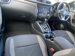 2017 Nissan
QASHQAI ST
