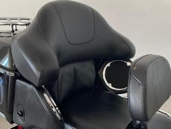 2011 Harley-Davidson Ultra Classic Electra Glide 1690 (FLHTCU) Touring Black