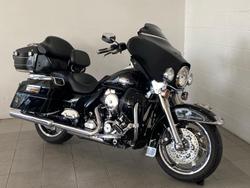 2011 Harley-Davidson Ultra Classic Electra Glide 1690 (FLHTCU) Touring Black