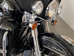 2011 Harley-Davidson Ultra Classic Electra Glide 1690 (FLHTCU) Touring Black